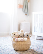 Load image into Gallery viewer, Sweet Pea Belly Basket
